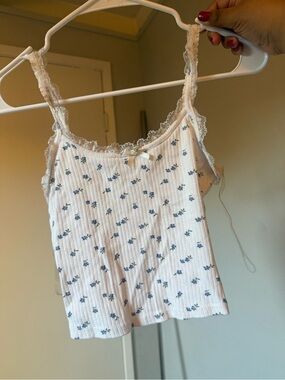 Full Tilt White Ribbed Cami with Blue Floral Print & Lace Trim